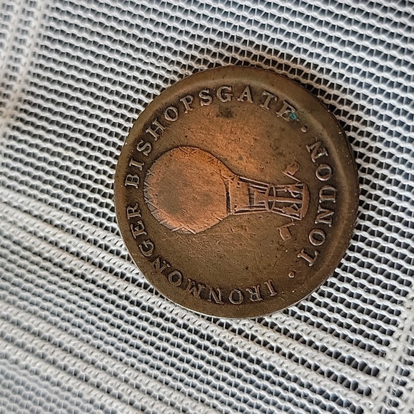 British AE Farthing Token 1825 - Picture 2 of 4